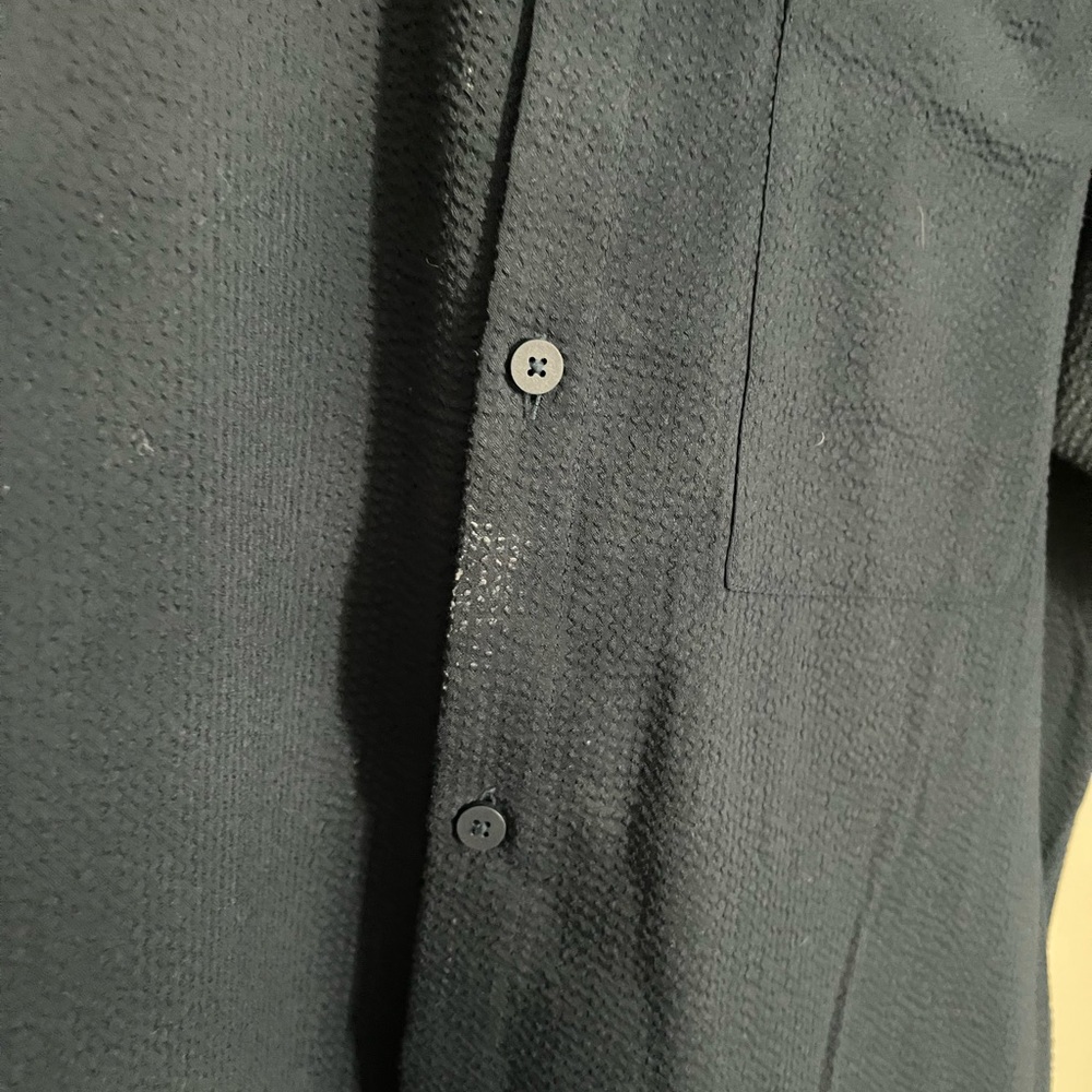 Lululemon Short Sleeve Shirt - Picture 3 of 5